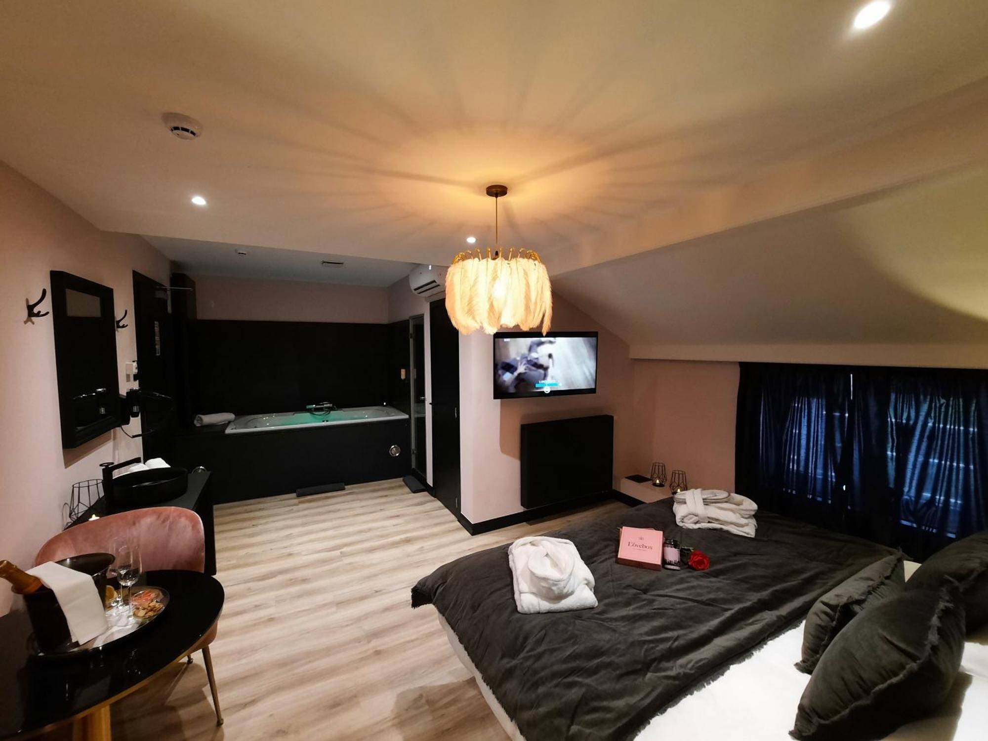 Hotel Mademoiselle Λιέγη Εξωτερικό φωτογραφία